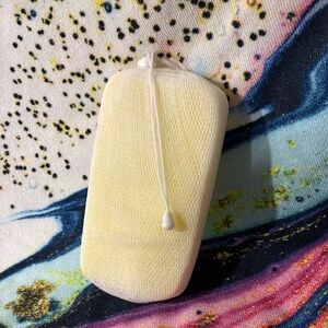 NEW Cream/white Mesh Exfoliating Pouch with Soap Saver Sponge